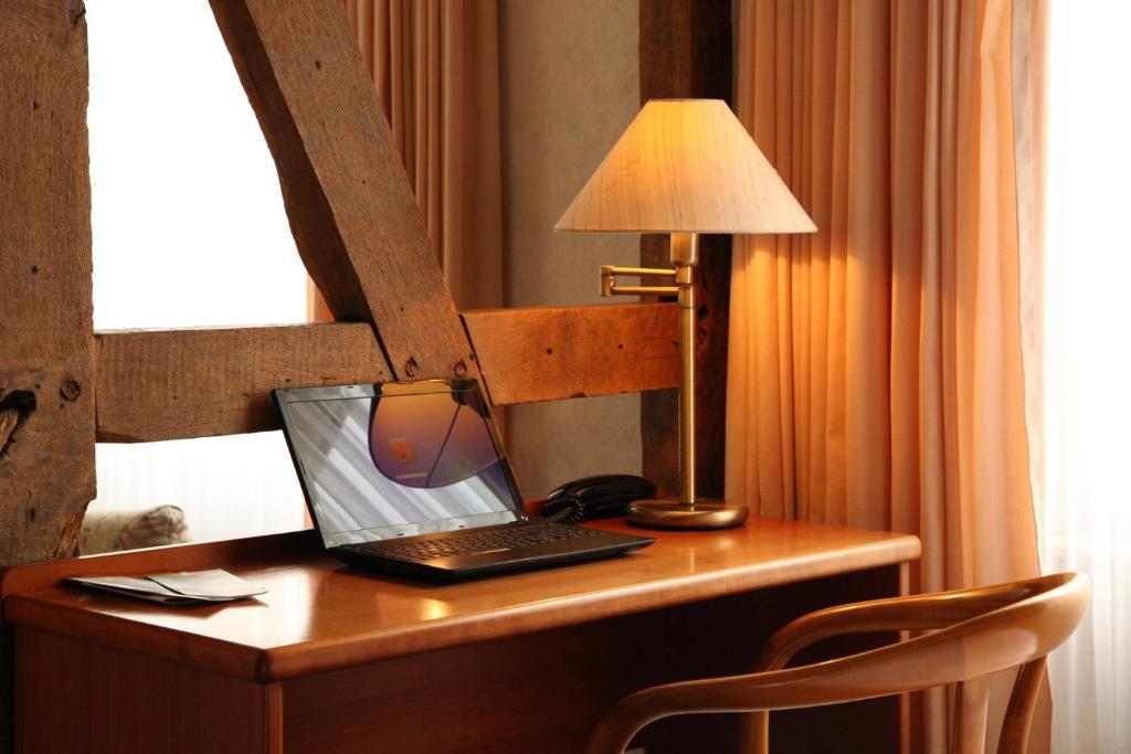 Ackfeld Hotel-Restaurant Bueren  Bilik gambar